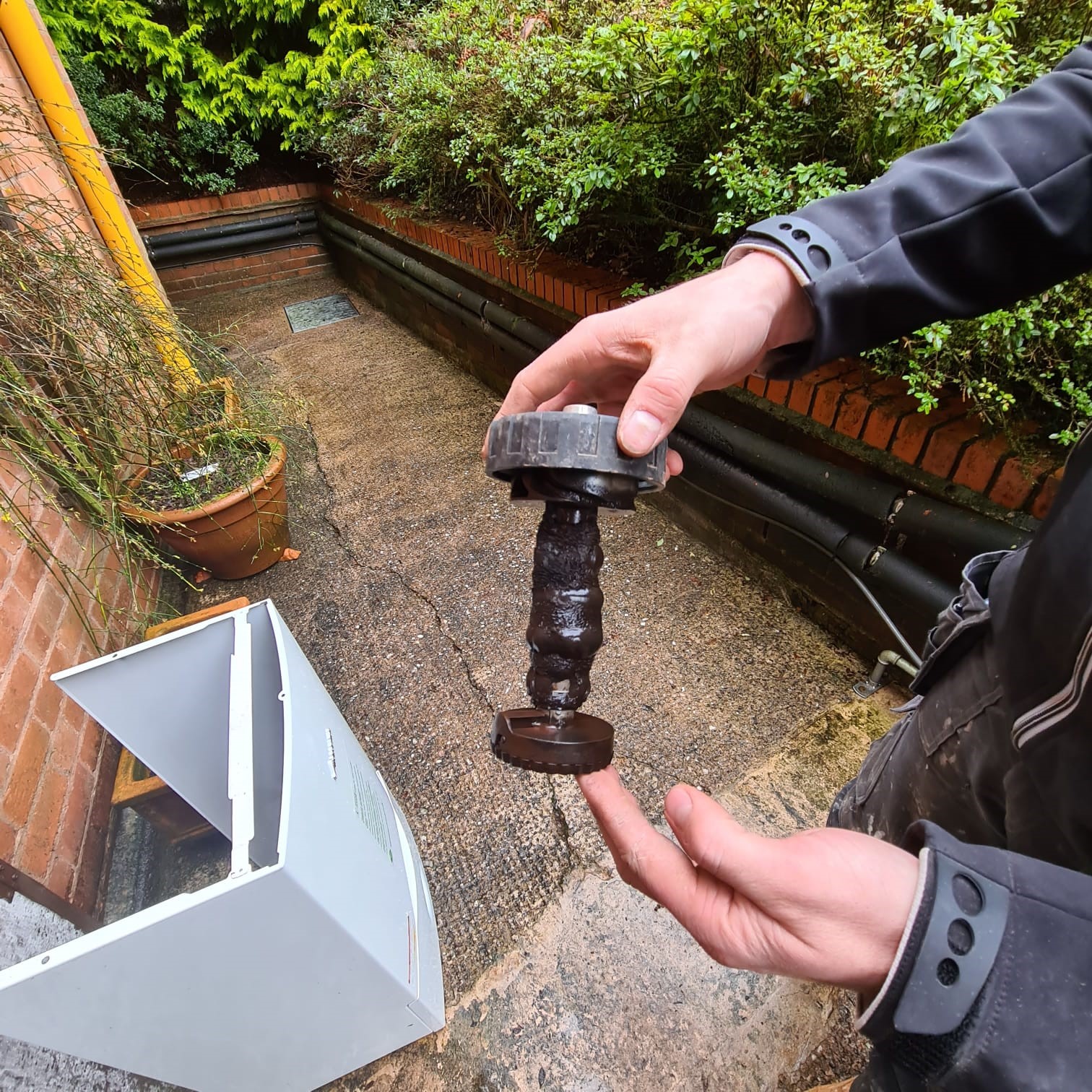 WHAT HAPPENS DURING A BOILER SERVICE? Elgar Heating and Plumbing Services Worcester Plumbers